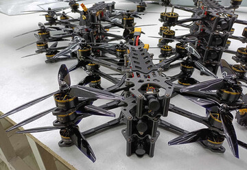 Україна стає експортером морських дронів та безпілотників з AI: експерт розповів про розвиток ВПК