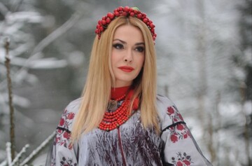 "ШІ таке може?": Ольга Сумська обійшла пошесть на штучні картинки та показала живий етнообраз