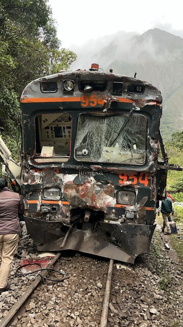 У Перу сталося лобове зіткнення поїздів, є постраждалі