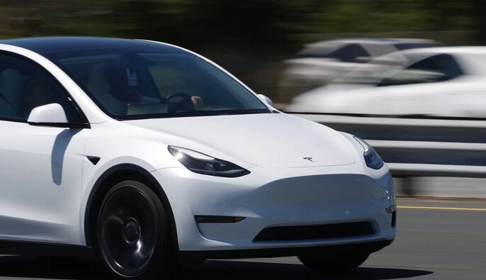 У Флориді збудують ділянку дороги з бездротовою зарядкою для електромобілів