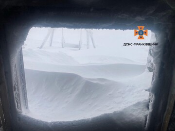 Спасатели предостерегают туристов от походов в высокогорье Карпат