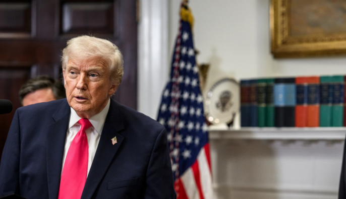 Трамп признал отеки, синяки и проблемы со слухом, но заявил о «хорошей форме»