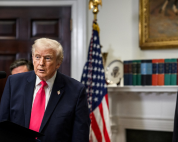 Трамп признал отеки, синяки и проблемы со слухом, но заявил о «хорошей форме»