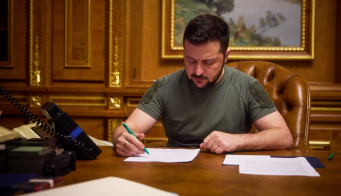 Зеленський підписав закон про 90 днів оплачуваної відпустки для звільнених з полону військових