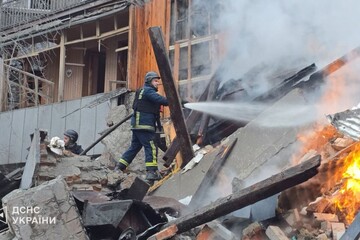 Росія вдарила по житловому будинку в центрі Харкова — відомо про 12 поранених