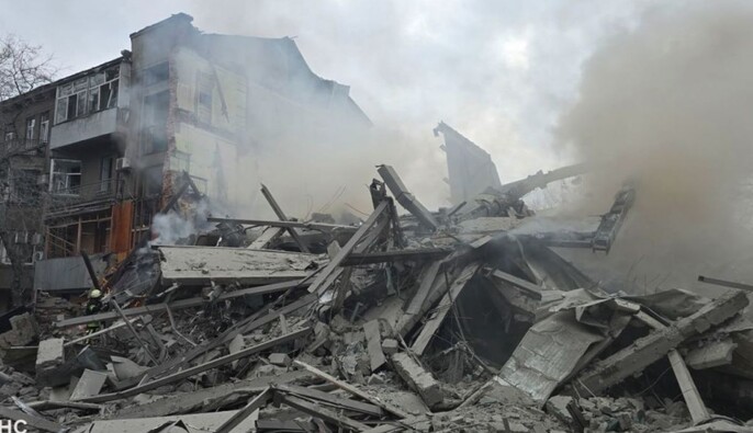 Россияне атаковали жилую застройку в Харькове двумя ракетами — Зеленский