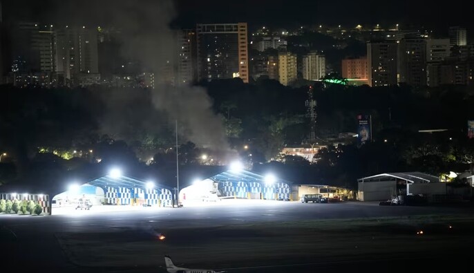Вибухи в столиці Венесуели: Мадуро заявив про військову агресію США