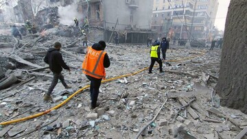 Рятувальники знайшли тіло жінки під завалами будинку в Харкові