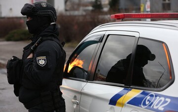 Правоохоронці затримали посадовця Київтеплоенерго через падіння дівчини в неогороджену належним чином яму