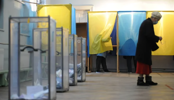 Лише 10% опитаних підтримують проведення виборів до припинення бойових дій – опитування
