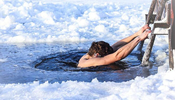 В Киеве подготовили 12 безопасных локаций для купания на Крещение