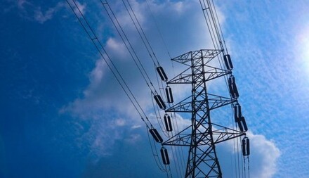 Ворожий обстріл залишив частину Херсона без світла