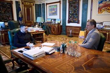 Зеленський обговорив з ексглавою МЗС Кулебою інформаційну політику та міжнародну комунікацію