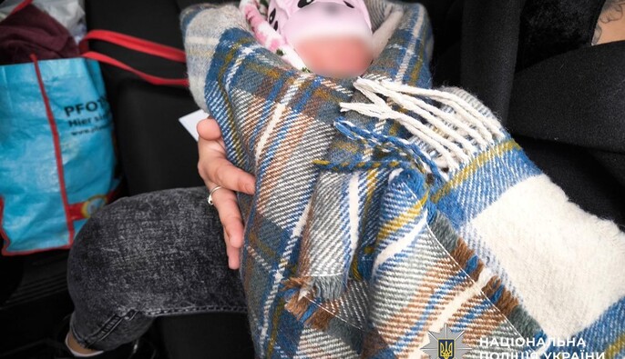 Пару з Миколаєва підозрюють у продажі своєї новонародженої дитини 