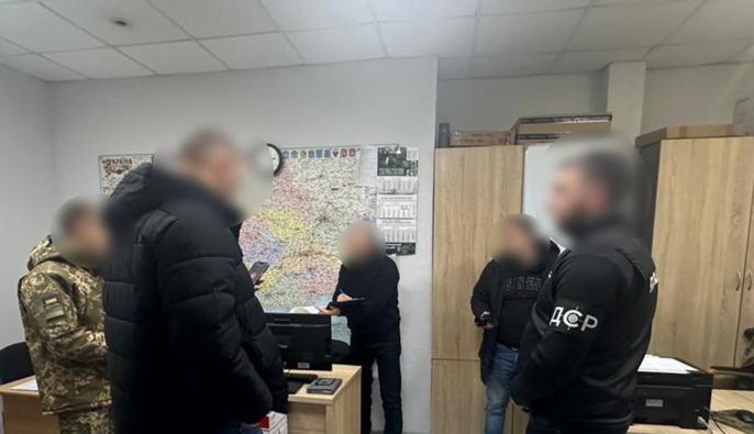 Зарабатывал на закупках для ВСУ: правоохранители задержали чиновника ГПСУ