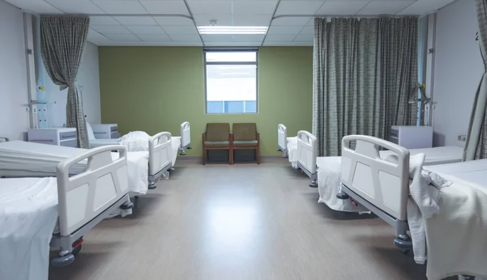 У Львові від світла відключили частину лікарень та весь комунальний транспорт