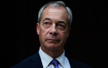 Лідер британської партії Фарадж піддався критиці за "повторення позиції Кремля"