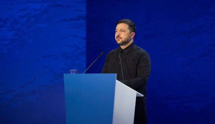 Зеленський про атаки РФ: Дипломатичні розмови не можуть гальмувати постачання ППО 
