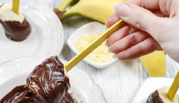 Це райська насолода: як приготувати легкий десерт з бананів та шоколаду