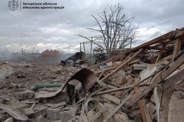 Россия атаковала КАБами Новоукраинку в Запорожье: есть раненая