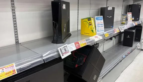 Японія пропонує повторно використовувати старі комп’ютери на тлі дефіциту комплектуючих