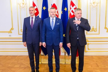 Словакия прекращает военную помощь и предоставление ссуд Украине