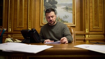 Зеленський вніс до Ради законопроєкти щодо продовження воєнного стану та мобілізації