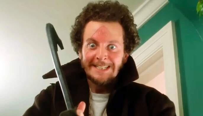 68-летняя звезда "Один дома" получил штраф за попытку нанять секс-работницу