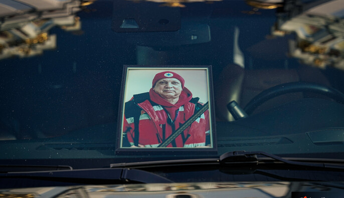 У Михайлівському соборі попрощалися із загиблим медиком Сергієм Смоляком – фоторепортаж