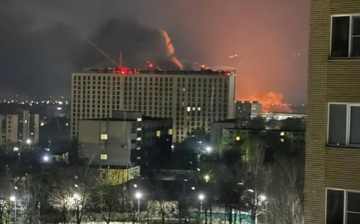 Ночью дроны атаковали Таганрог – фиксировали пожар на местном предприятии.