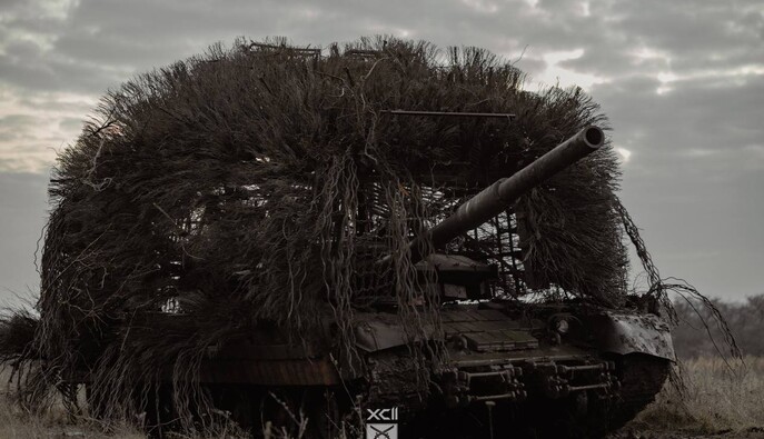 Воины танкового батальона захватили российский танк Т-80