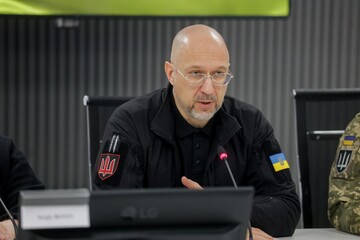 Рада уволила Шмыгаля с должности министра обороны