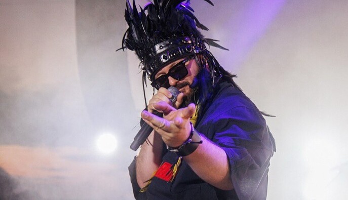 Дзидзьо поделился архивным фото из юности и раскрыл историю происхождения своего псевдонима