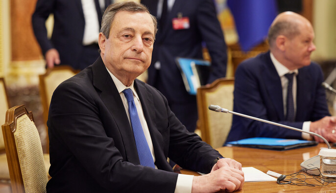 Politico: У ЄС розглядають дві кандидатури на посаду спецпосланця для перемовин з Путіним 