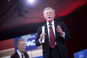 Джон Болтон: Украине нельзя полагаться на гарантии безопасности от США