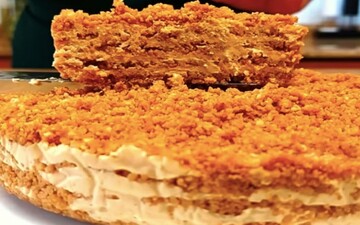 Випікати не потрібно: як приготувати смачний торт "Експрес"