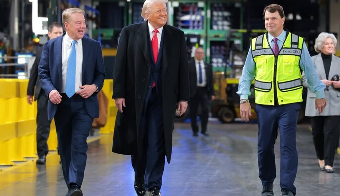 Трамп посварився зі співробітником на заводі Ford – працівника тимчасово відсторонили