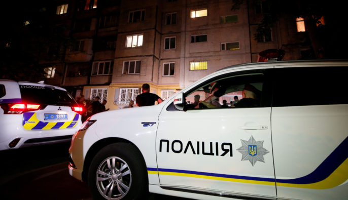 У Тернополі виявили новонароджену дитину в під’їзді – немовля перебуває в реанімації