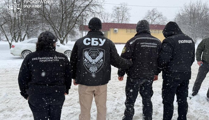 Прокурори викрили посадовців 