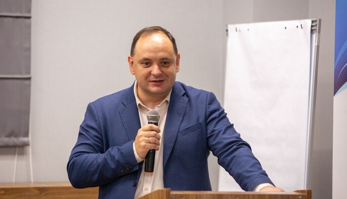 Купили 9 троллейбусов, а хочется 90: Мэр Ивано-Франковска рассказал об управлении городом во время войны