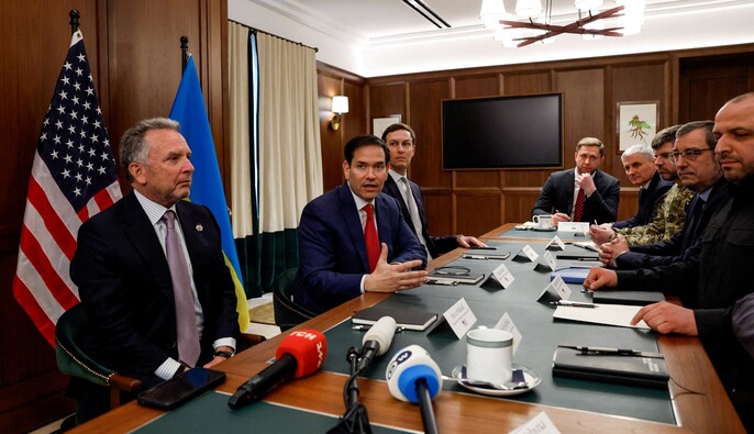 Переговори щодо миру: українська делегація вирушила до США