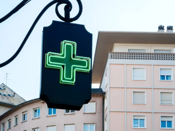 У Києві визначили аптеки, які працюватимуть цілодобово на випадок тривалих знеструмлень