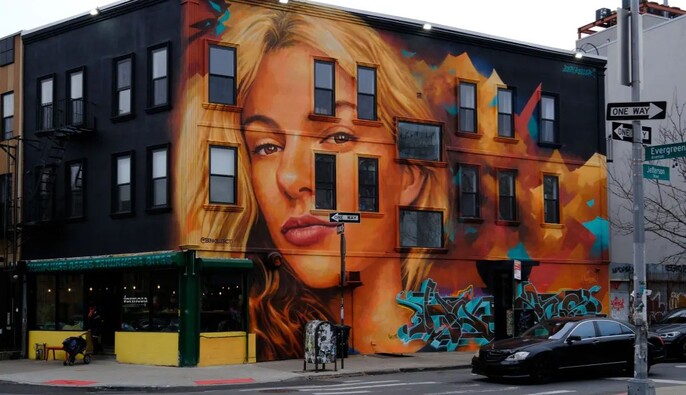 У Нью-Йорку відкрили мурал, присвячений вбитій українській біженці Ірині Заруцькій, його профінансував Маск — NYP