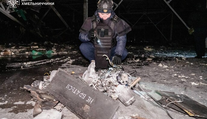 В Хмельницкой области из-за атаки российских войск возник пожар