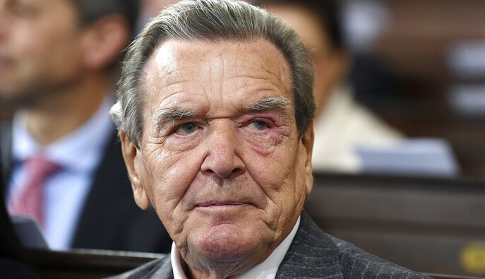 Правительство Германии отложило отчет о документах Шредера и его переговорах с Путиным