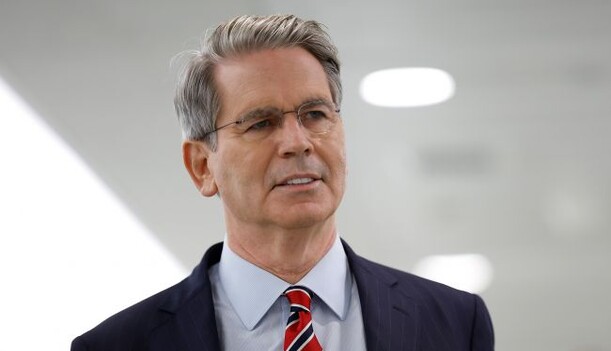 Міністр фінансів США заявив, що намір Вашингтона щодо Гренландії не можна порівнювати з анексією Криму 