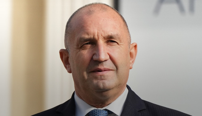 Президент Болгарии Румен Радев объявил, что подаст в отставку