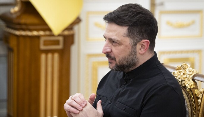 Зеленский пока остается в Украине вместо поездки в Давос: "Жду вечернего селектора по энергетике"