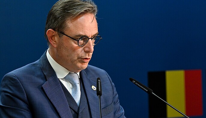 Барт де Вевер: долю російських активів вирішать після мирної угоди України та РФ