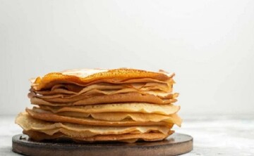 Вкусно со сметаной: как приготовить несладкие сырные блины